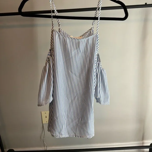 Summer top - Picture 3 of 6